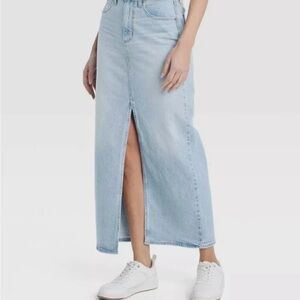 Universal Thread Light Blue Denim Maxi Skirt size 4
